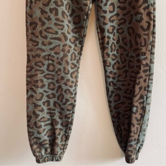 HSTRY x C2A Leopard Unity & Pride Sweatpants Mens Size Medium Joggers Athleisure - Picture 8 of 15